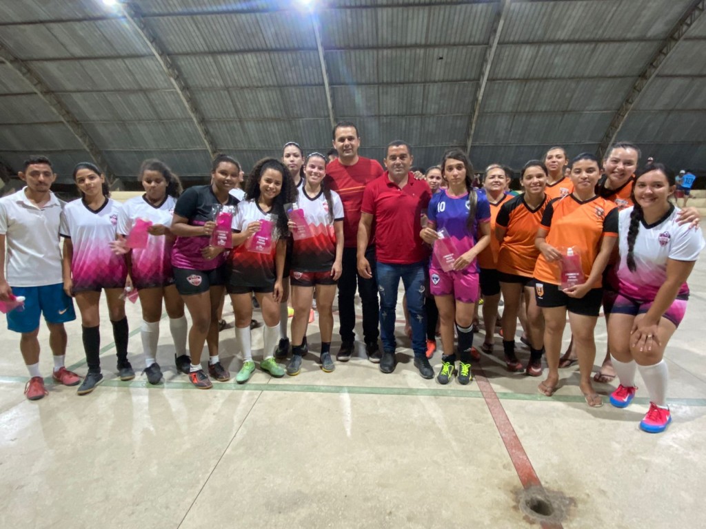 Torneio de Futsal Feminino movimenta tarde esportiva em Bernardino Batista