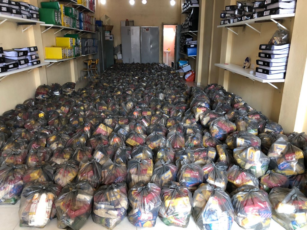 Secretaria Municipal de Assistência Social e Cidadania inicia mais uma ação mensal de entrega de cestas básicas